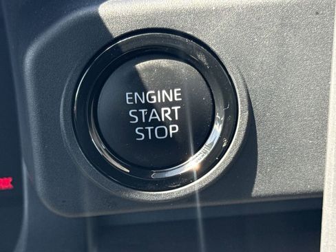 Used 2024 Toyota Tacoma SR5 AWD/4WD image 16