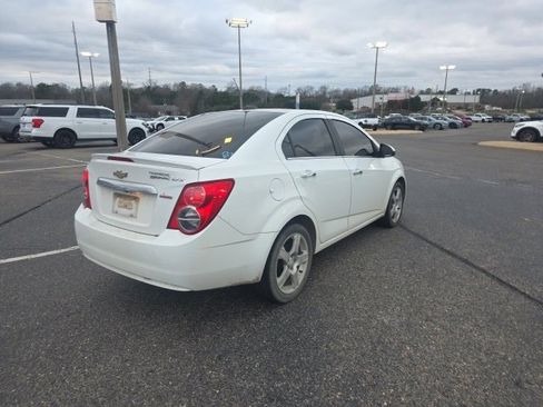 Used 2015 Chevrolet Sonic LTZ image 3