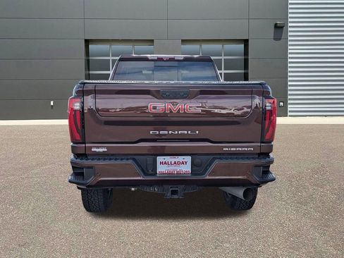 Certified 2024 GMC Sierra 2500 Denali w/ Denali Reserve Package image 7