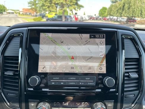 Used 2021 Nissan Titan PRO-4X w/ Pro-4x Convenience Package AWD/4WD image 31
