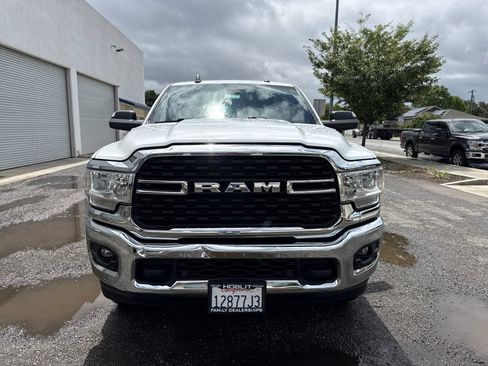 Used 2022 RAM 3500 Big Horn w/ Level C Equiment Group AWD/4WD image 8