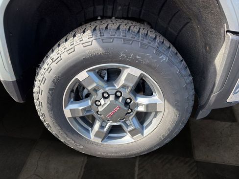 New 2026 GMC Sierra 3500 SLE w/ SLE Value Package AWD/4WD image 11