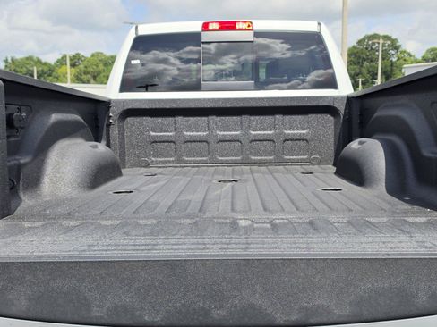 New 2026 RAM 2500 Laramie AWD/4WD image 38