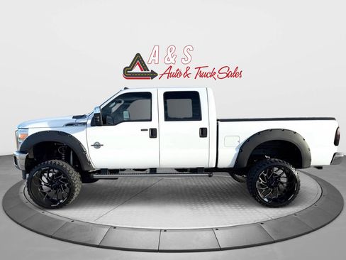 Used 2011 Ford F250 XLT w/ Chrome Pkg image 6