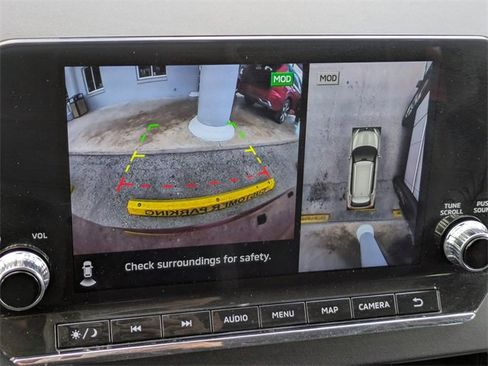 Used 2022 Mitsubishi Outlander SE image 23