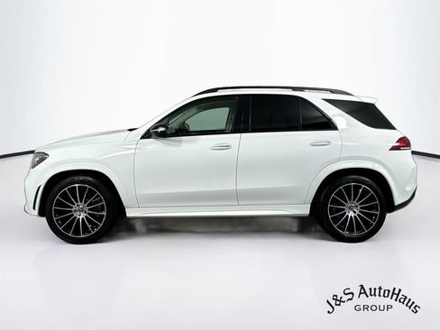 Used 2023 Mercedes-Benz GLE 450 4MATIC w/ AMG Line Exterior image 4