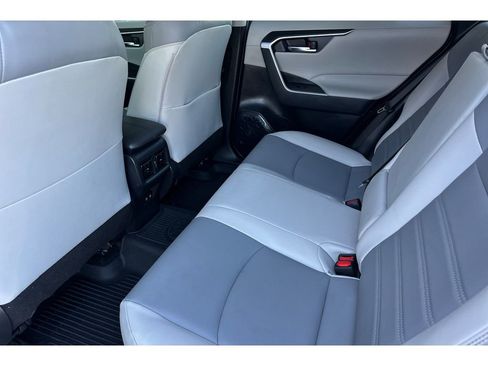 Certified 2021 Toyota RAV4 XLE Premium image 13