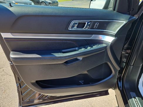 Used 2018 Ford Explorer Sport AWD/4WD image 10