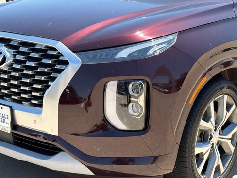 Used 2021 Hyundai Palisade Limited FWD image 12