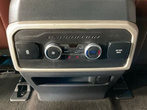 Certified 2022 Ford Expedition Max Limited image 18