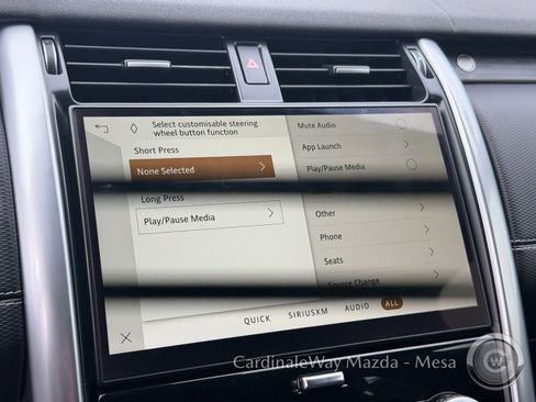 Used 2023 Land Rover Discovery Metropolitan Edition image 25