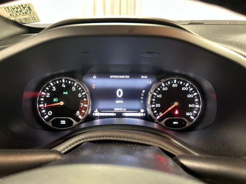 Used 2022 Jeep Renegade Limited AWD/4WD image 15