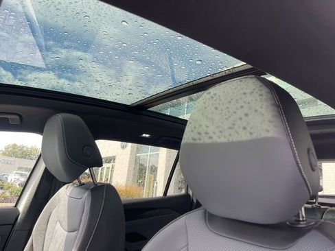 New 2026 Volkswagen Tiguan SE R-Line image 29