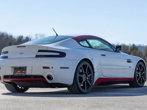Used 2006 Aston Martin V8 Vantage Coupe image 28