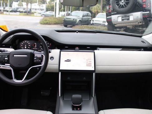 Certified 2025 Land Rover Discovery Sport S image 20