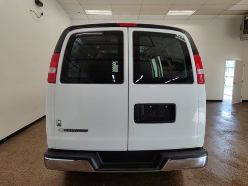 Used 2025 Chevrolet Express 2500 w/ Driver Convenience Package RWD image 4