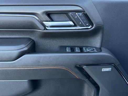 Used 2024 GMC Sierra 2500 AT4 w/ AT4 Premium Plus Package image 11