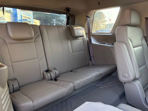 Used 2018 Chevrolet Tahoe Premier image 18
