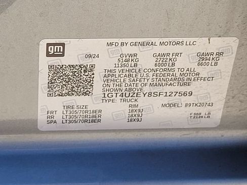 Used 2025 GMC Sierra 2500 AT4X AWD/4WD image 17