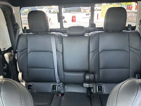 New 2025 Jeep Gladiator Sport image 36