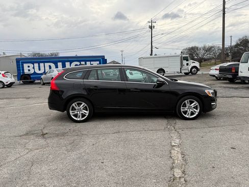 Used 2015 Volvo V60 T5 Premier image 10
