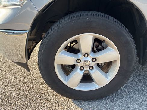 Used 2024 RAM 1500 Classic SLT image 10