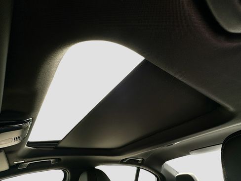 New 2026 BMW 330i Sedan w/ Convenience Package image 16