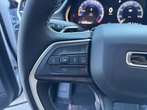 New 2025 Jeep Grand Cherokee L Limited image 32