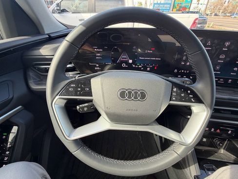 Used 2025 Audi Q5 Premium w/ Convenience Package AWD/4WD image 33