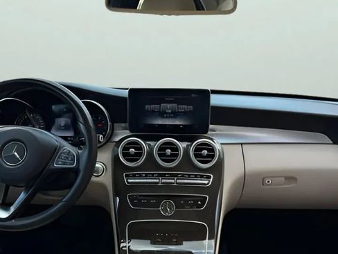 Used 2016 Mercedes-Benz C 300 Sedan w/ Surround View Package image 25