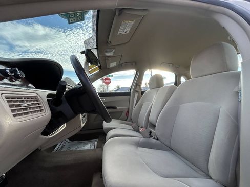 Used 2009 Buick LaCrosse CX FWD image 17