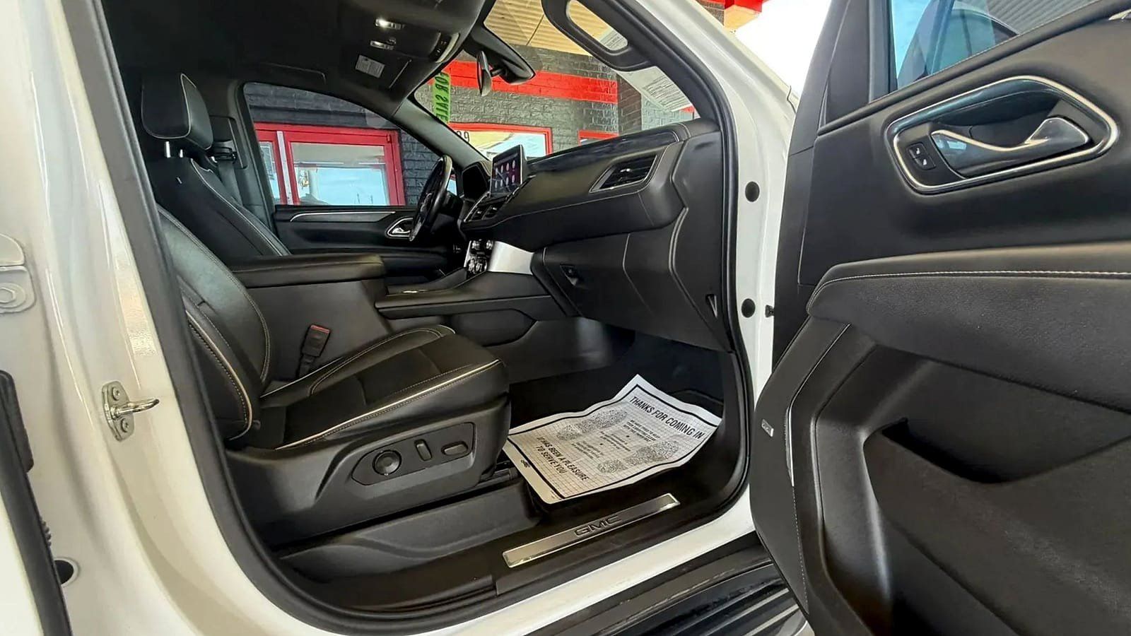 Used 2021 GMC Yukon XL SLT RWD image 20