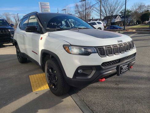 New 2024 Jeep Compass Trailhawk w/ Sun and Sound Group image 6