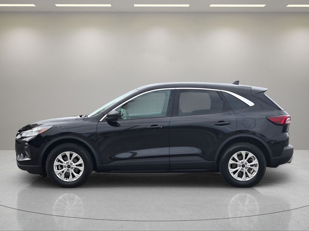 Certified 2024 Ford Escape Active AWD/4WD image 4