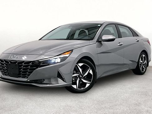 Used 2023 Hyundai Elantra Limited FWD image 14