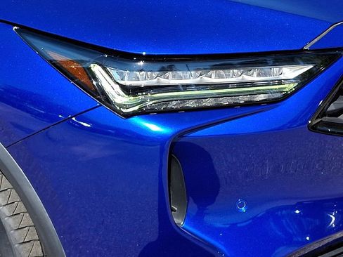 Used 2023 Acura MDX A-Spec image 9