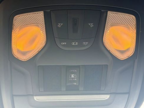 Used 2021 RAM 1500 Big Horn RWD image 31