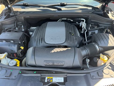 Used 2019 Dodge Durango R/T w/ Blacktop Package AWD/4WD image 32