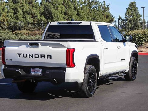Used 2024 Toyota Tundra Limited AWD/4WD image 7