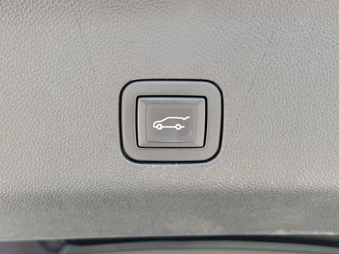 Certified 2023 Chevrolet Tahoe High Country AWD/4WD image 10