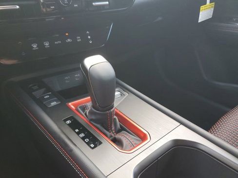 New 2026 Nissan Kicks SR FWD image 11