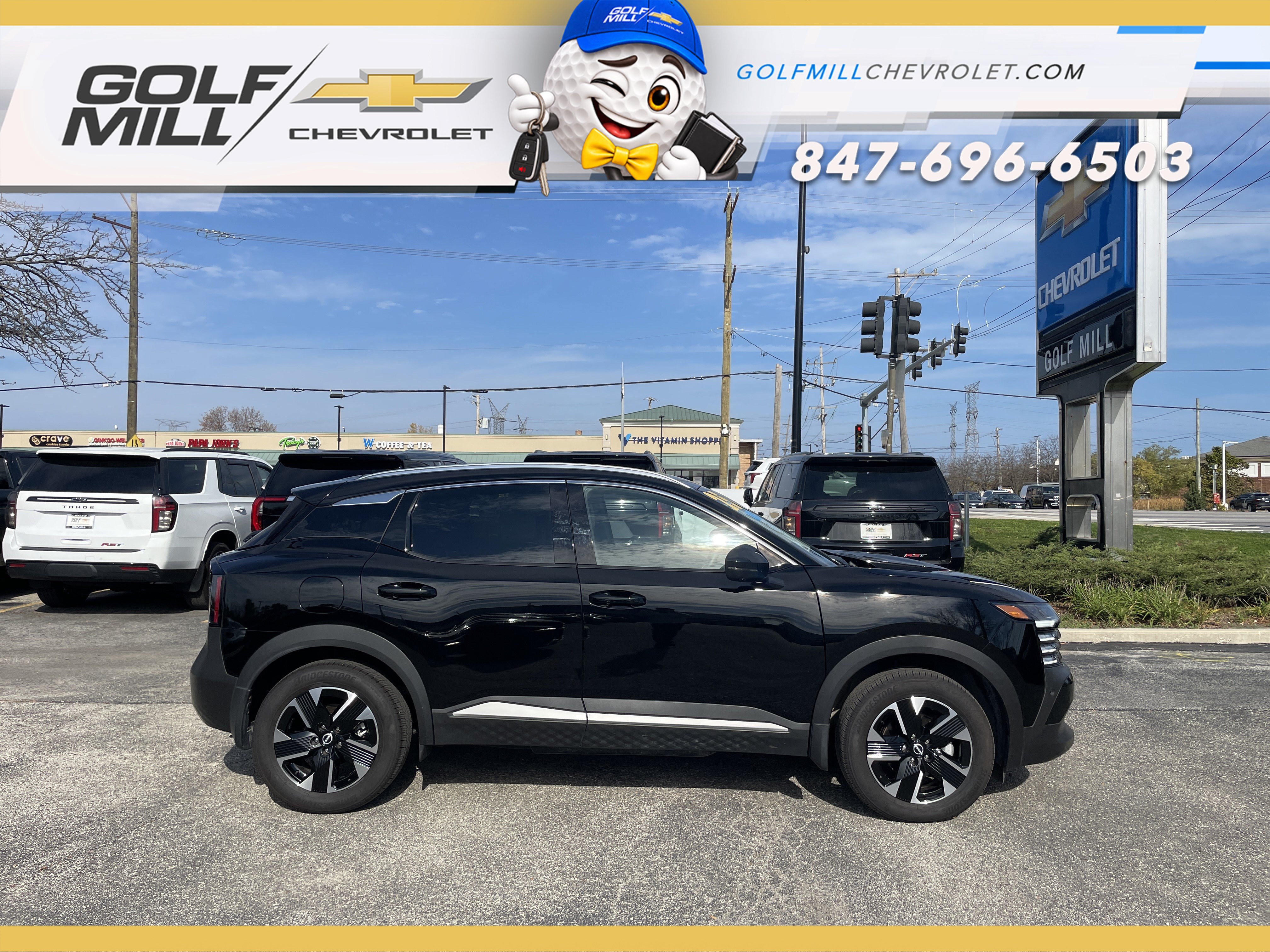 Used 2025 Nissan Kicks SR AWD/4WD image 5