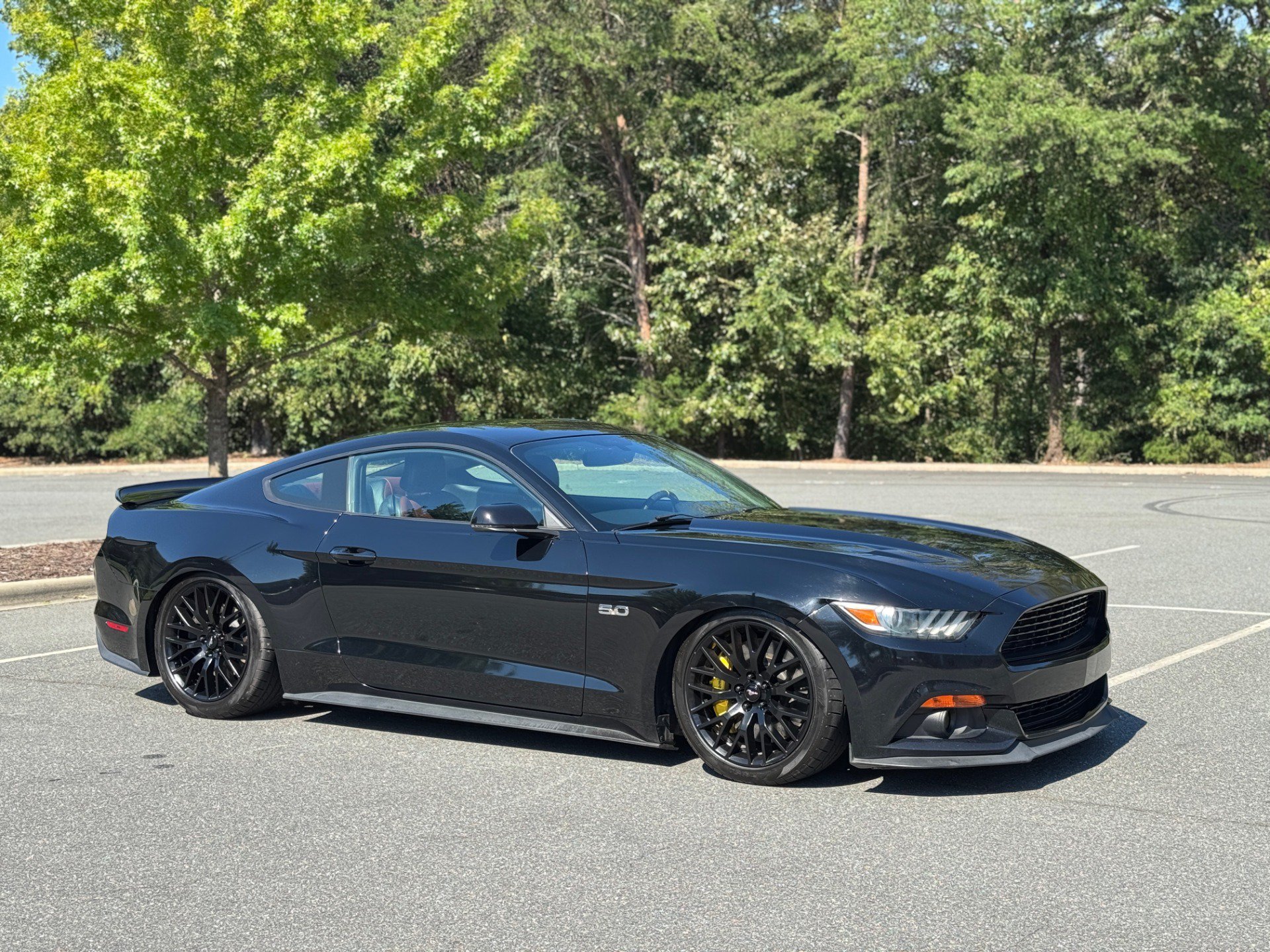 Used 2016 Ford Mustang GT Premium w/ GT Performance Package RWD image 15