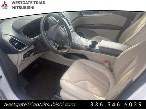 Used 2019 Lincoln Nautilus Reserve image 11