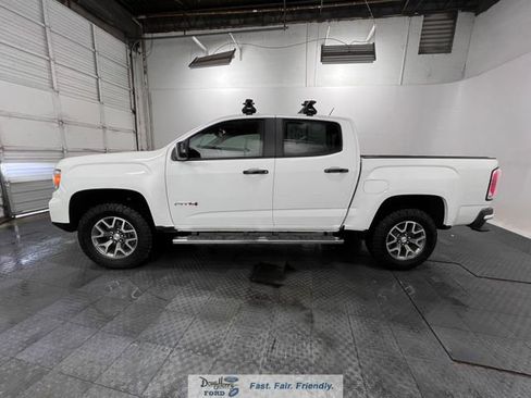 Used 2022 GMC Canyon AT4 w/ Trailering Package image 4