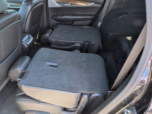 Used 2021 Cadillac XT6 Sport w/ Platinum Package image 38