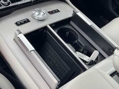 New 2026 Lincoln Navigator L Premier AWD/4WD image 29