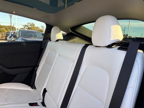 Used 2024 Tesla Model Y Long Range image 25