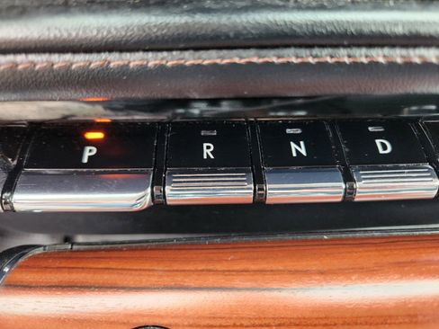 Used 2022 Lincoln Aviator Reserve image 25