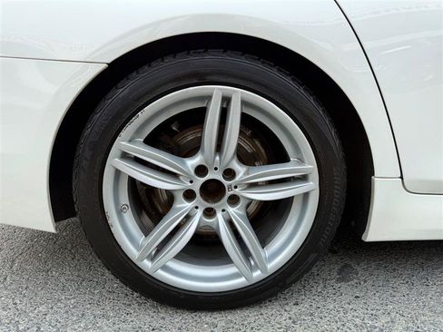 Used 2014 BMW 535i xDrive Sedan AWD/4WD image 12